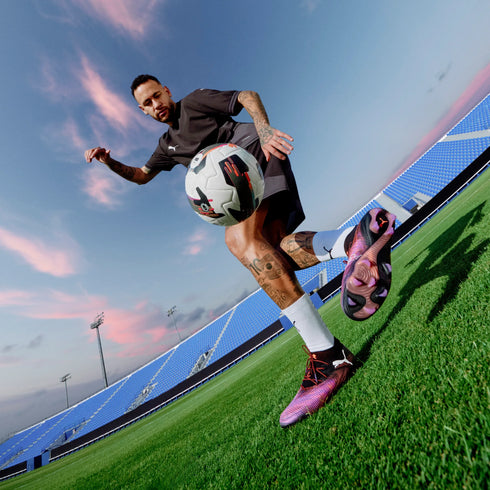 FUTURE 8 ULTIMATE FG Football Boots